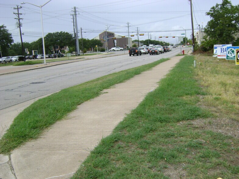 More Photos Of 225 E New Hope Dr, Cedar Park Land For Sale