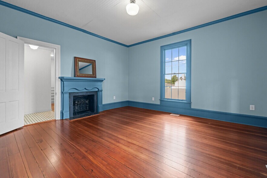 More Photos Of 202 W Main St, Sanford Office Residential For Sale