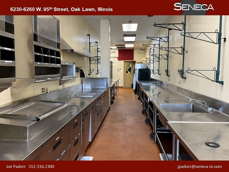 More Photos Of 6230-6260 W 95th St, Oak Lawn Unknown For Lease