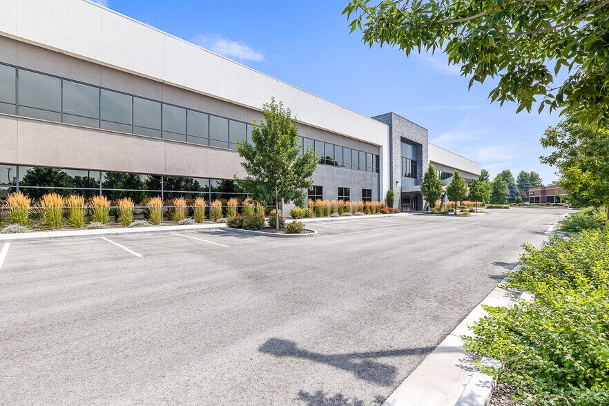 More Photos Of 3015 E Goldstone Dr, Meridian Medical For Lease