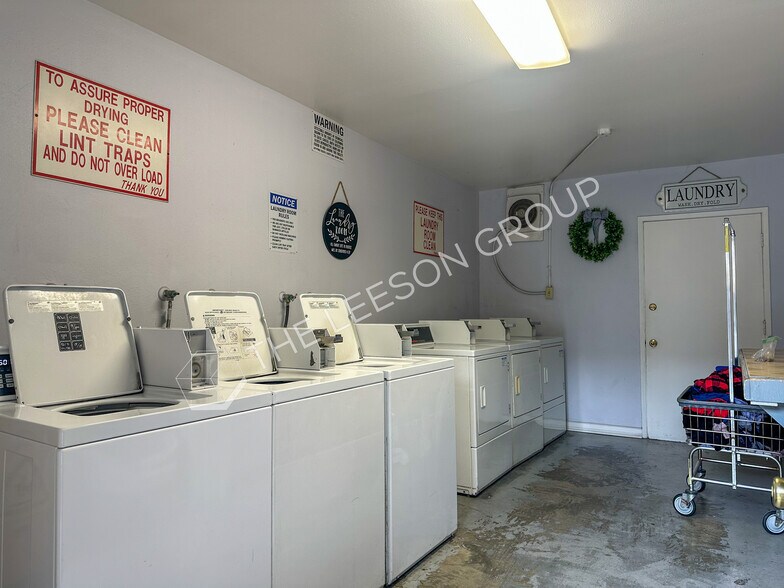 More Photos Of 1776 W Glencrest Ave, Anaheim Apartments For Sale