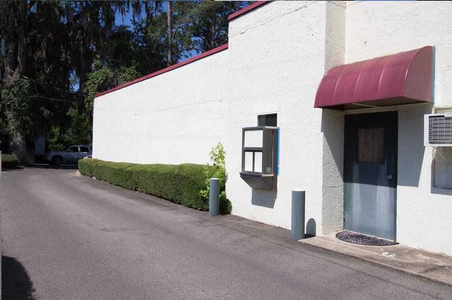 More Photos Of 2529 Apalachee Pky, Tallahassee Restaurant For Lease