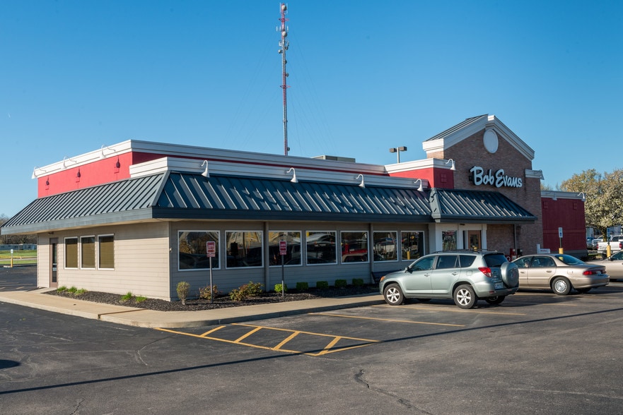 More Photos Of 2825 W Broadway St, Princeton Restaurant For Lease