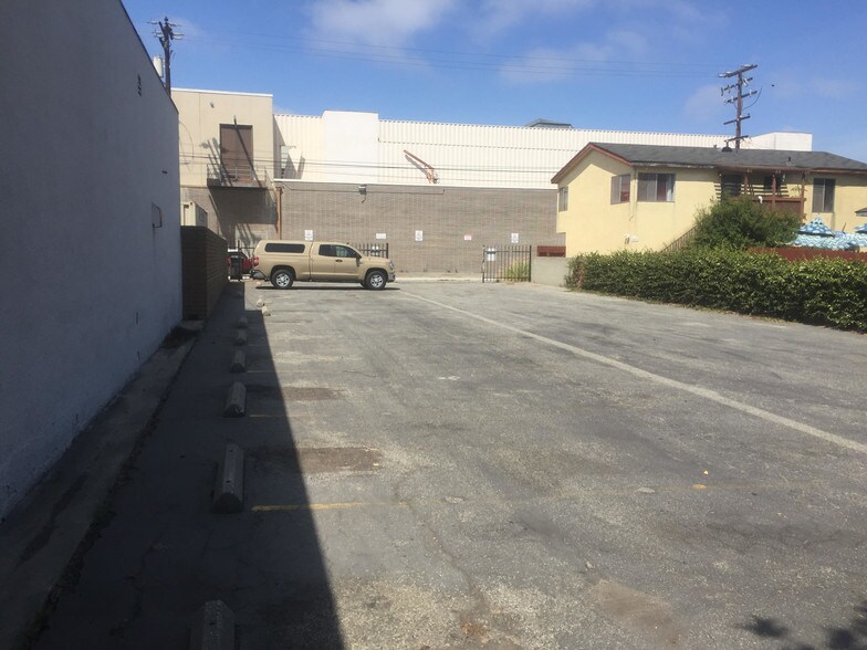 More Photos Of 1051 E Wardlow Rd, Long Beach Office For Lease