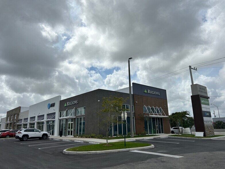 Primary Photo Of 2899 W Fourth Ave, Hialeah Restaurant For Lease