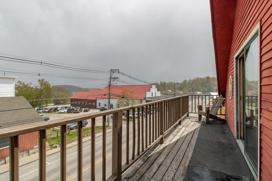 More Photos Of 18 Cross St, Brighton Restaurant For Sale