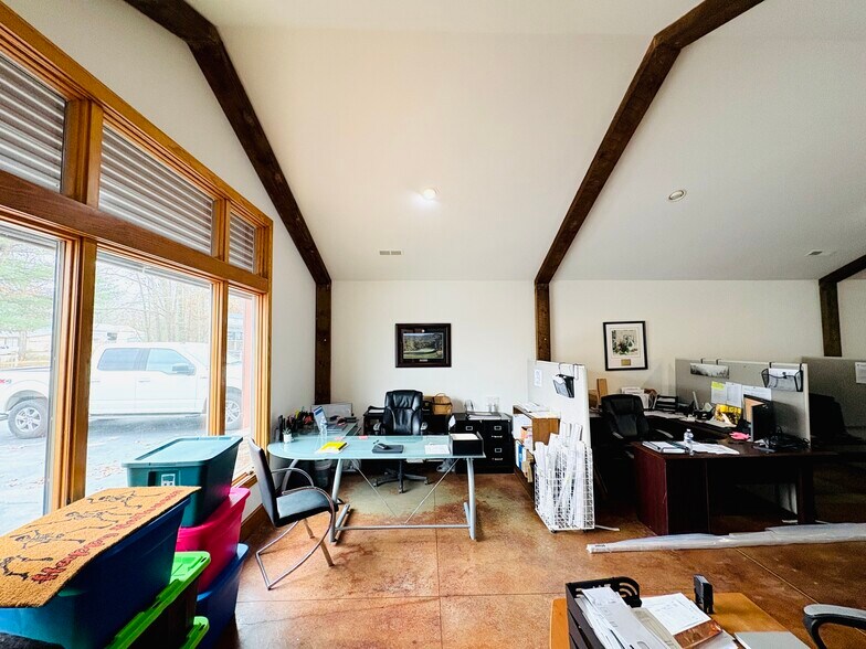 More Photos Of 452 Butler Bridge Rd, Fletcher Light Manufacturing For Lease