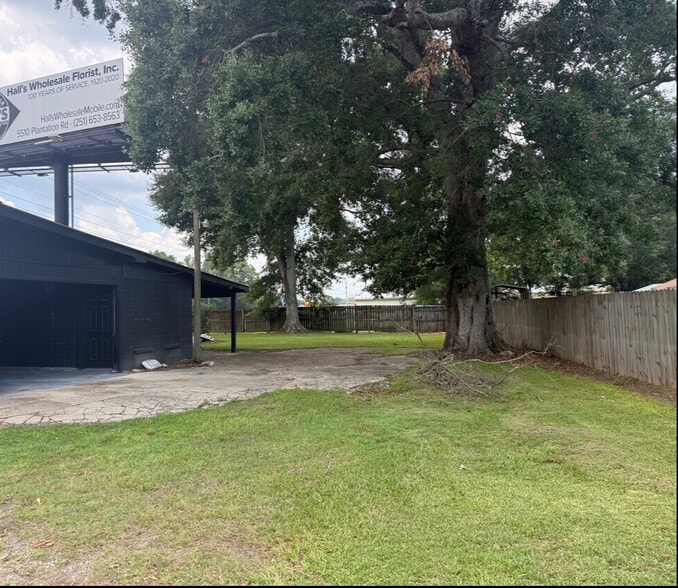 More Photos Of 5701 Us-90 Hwy, Theodore Freestanding For Sale
