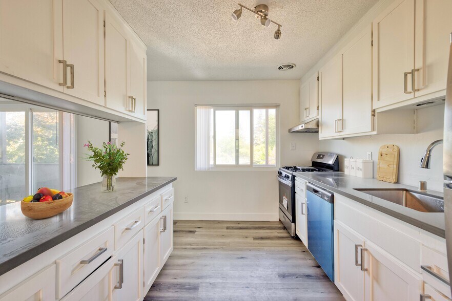 More Photos Of 3220 Watt Ave, Sacramento Apartments For Sale