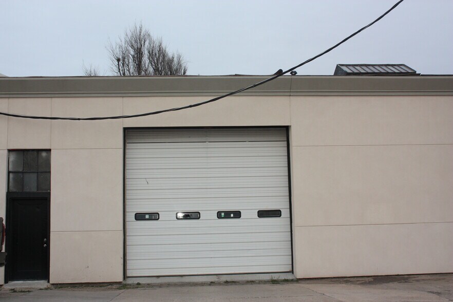 More Photos Of 1737 NW 5th St, Oklahoma City Warehouse For Lease