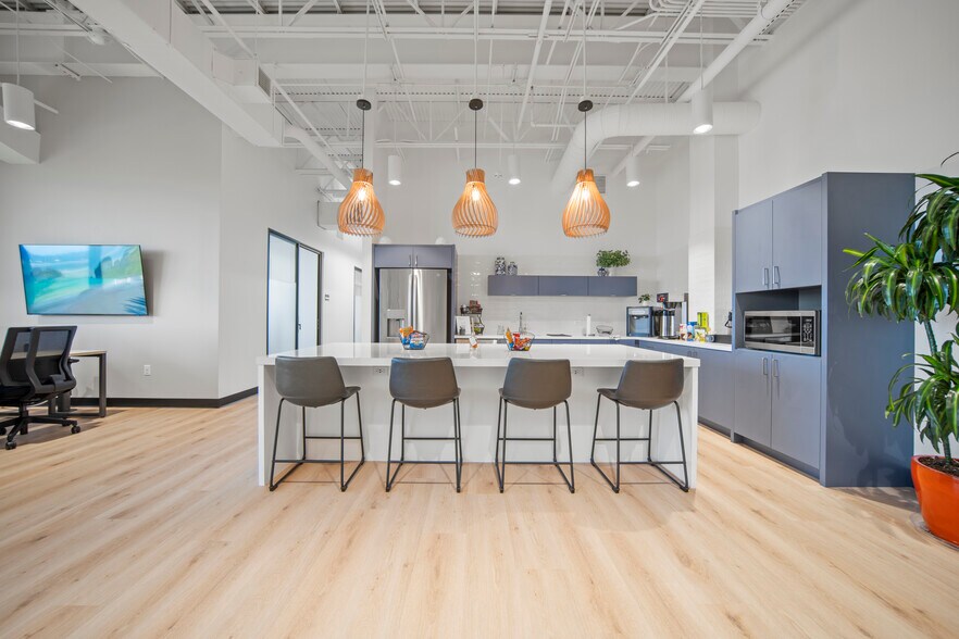 More Photos Of 24200 Via Mazzini Way, Richmond Coworking Space