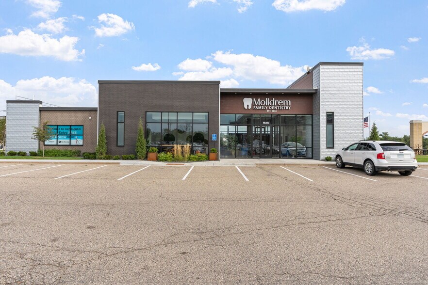 More Photos Of 18389 Orchard Trl, Lakeville Medical For Lease
