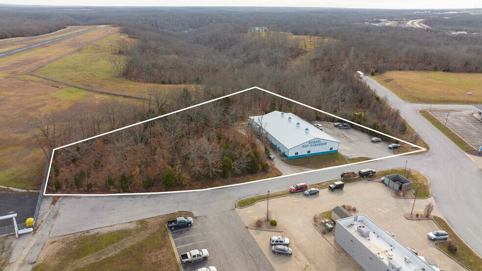 More Photos Of 5980 Mayer Ct, Osage Beach Specialty For Sale