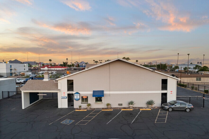 More Photos Of 4021 N 27th Ave, Phoenix Hotel For Sale