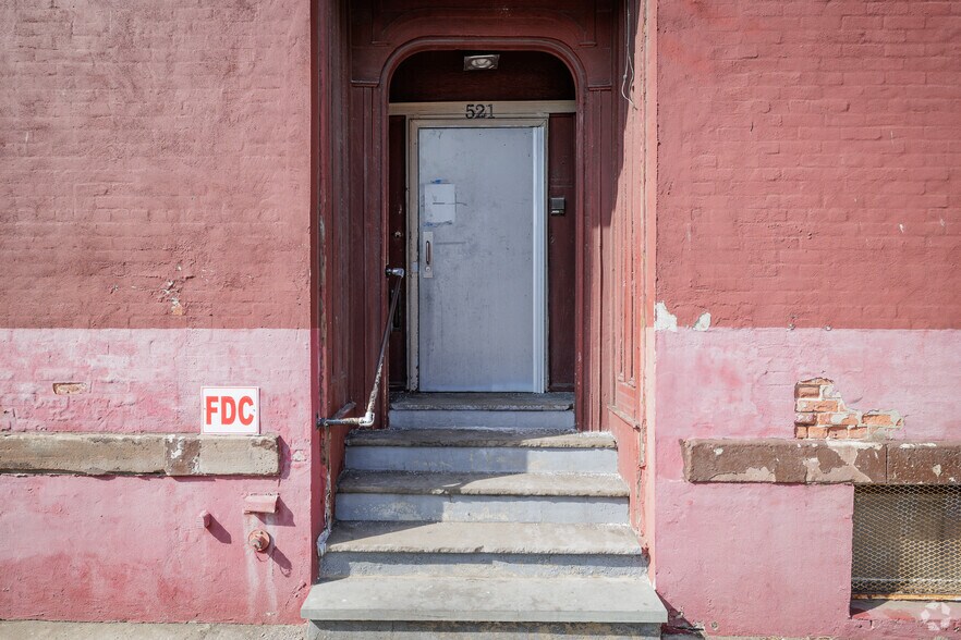 More Photos Of 521-523 Washington St, Newark Apartments For Sale