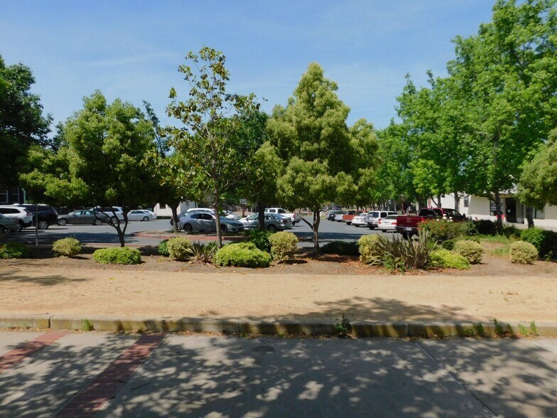More Photos Of 101 H St, Antioch Storefront Retail Office For Lease