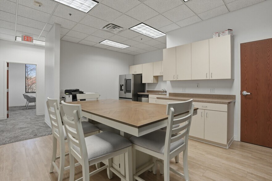 More Photos Of 1125 Legacy Dr, Frisco Office For Lease