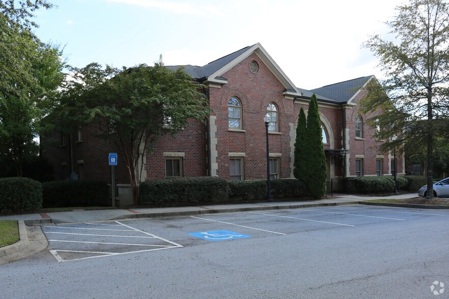 More Photos Of 5400 Laurel Springs Pky, Suwanee Office Residential For Lease