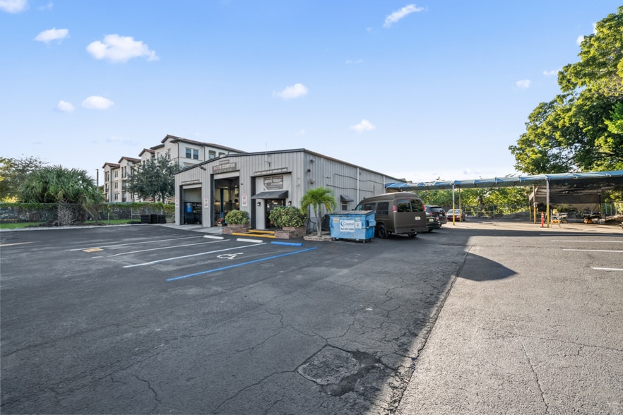 More Photos Of 4521 N Federal Hwy, Pompano Beach Auto Dealership For Sale