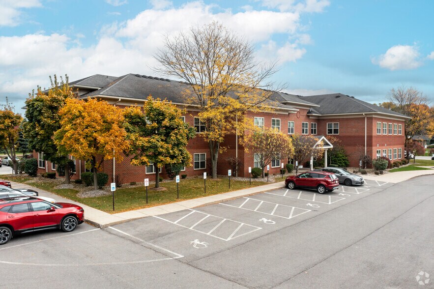 More Photos Of 21 Willow Pond Way, Penfield Office For Lease