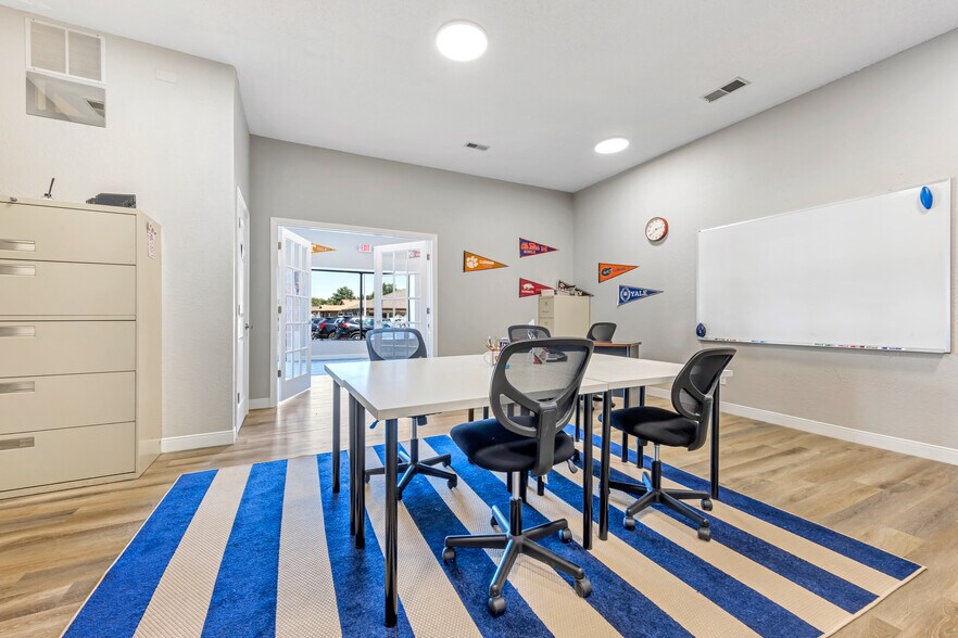 More Photos Of 3910 S Old Highway 94, Saint Charles Office For Sale