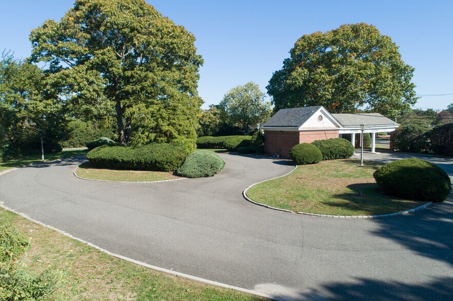 More Photos Of 10 Holbrook Rd, Centereach Land For Lease