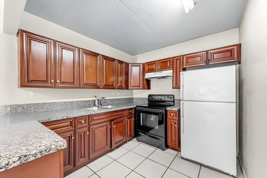 More Photos Of 1481 NW 22nd St, Fort Lauderdale Apartments For Sale