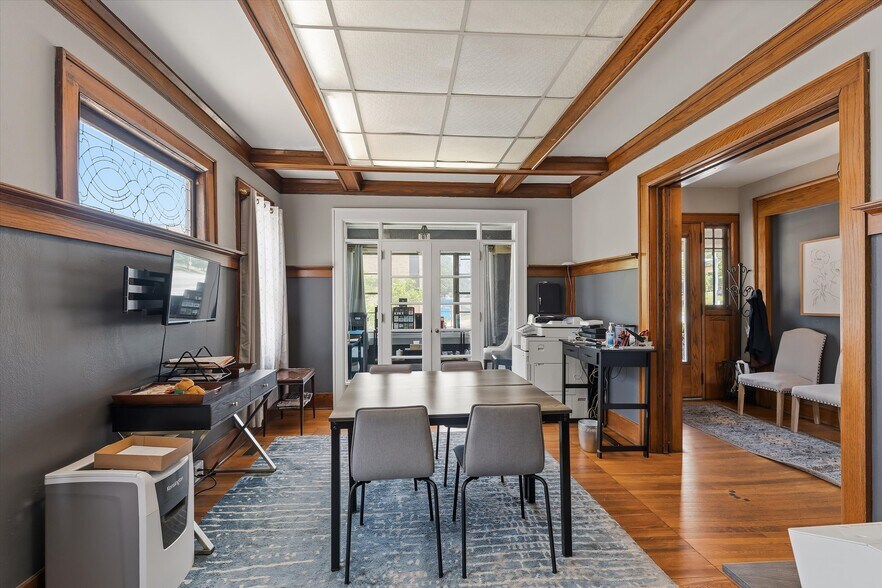 More Photos Of 1028 E Colfax Ave, South Bend Office For Sale