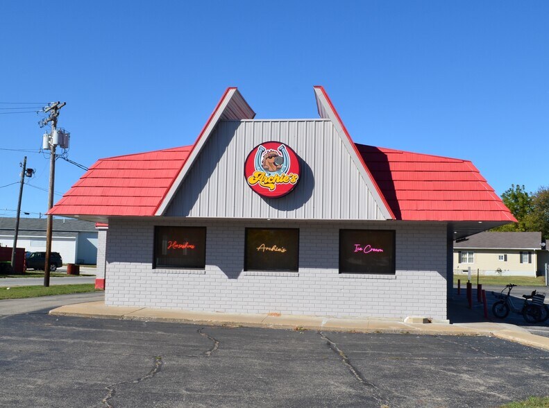 More Photos Of 139 Green St, Bushnell Freestanding For Sale