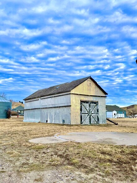 More Photos Of 2501 St Charles st, Fort Benton Self Storage For Sale
