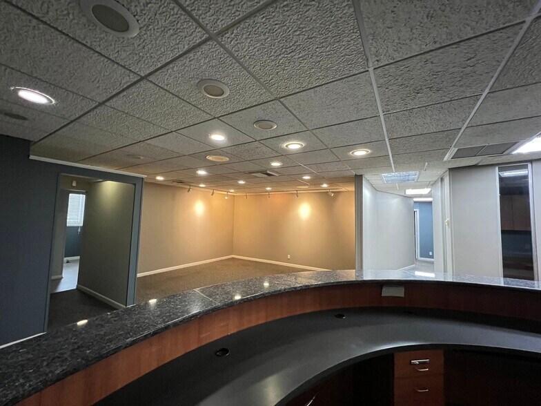 More Photos Of 1385 W State Road 434, Longwood Medical For Lease