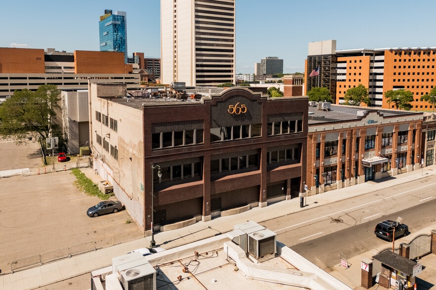 More Photos Of 550-565 E Larned St, Detroit Office Residential For Sale