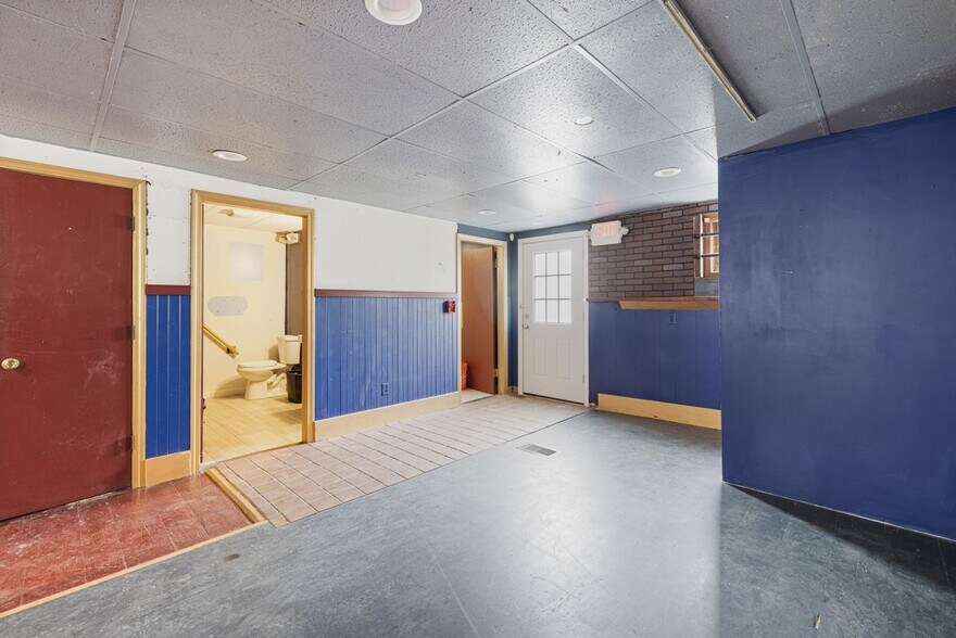 More Photos Of 84-86 Kilvert St, Warwick Restaurant For Sale