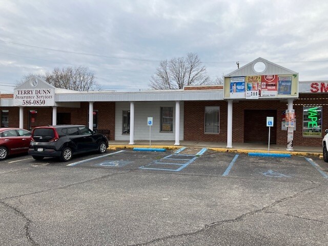 More Photos Of Route 61, Eleanor Unknown For Lease