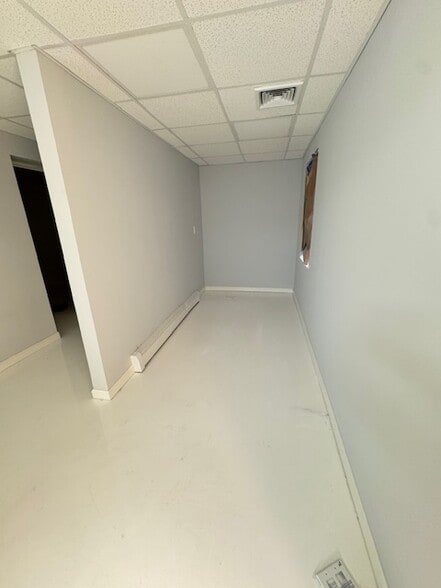 More Photos Of 199 Marble Ave, Pleasantville Veterinarian Kennel For Sale