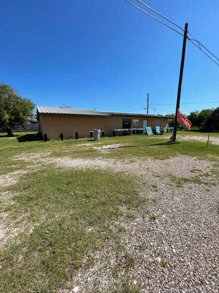 More Photos Of 208 E Wheeler Ave, Aransas Pass Theater Concert Hall For Sale