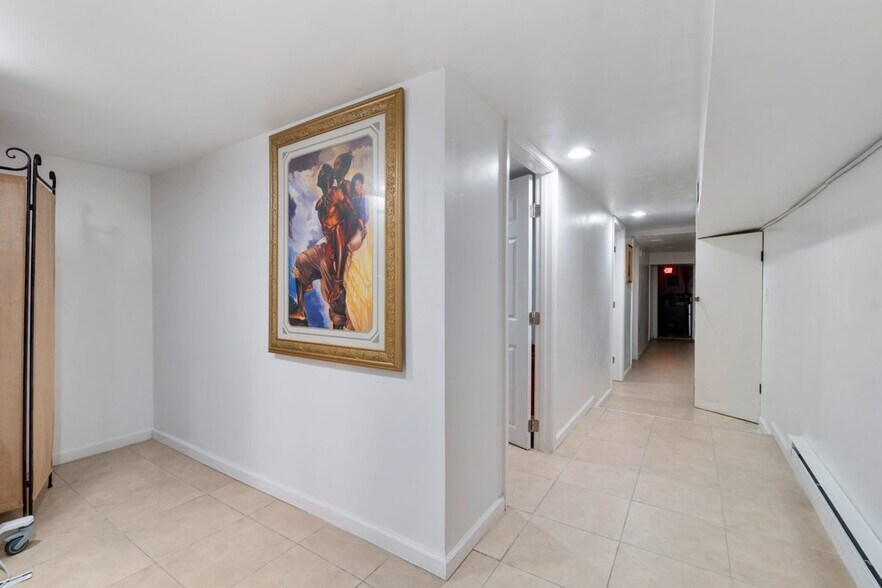 More Photos Of 2516-2520 N Charles St, Baltimore Apartments For Sale