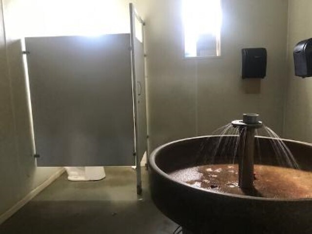 More Photos Of 520 Broadway Ave, Gladewater Industrial For Sale