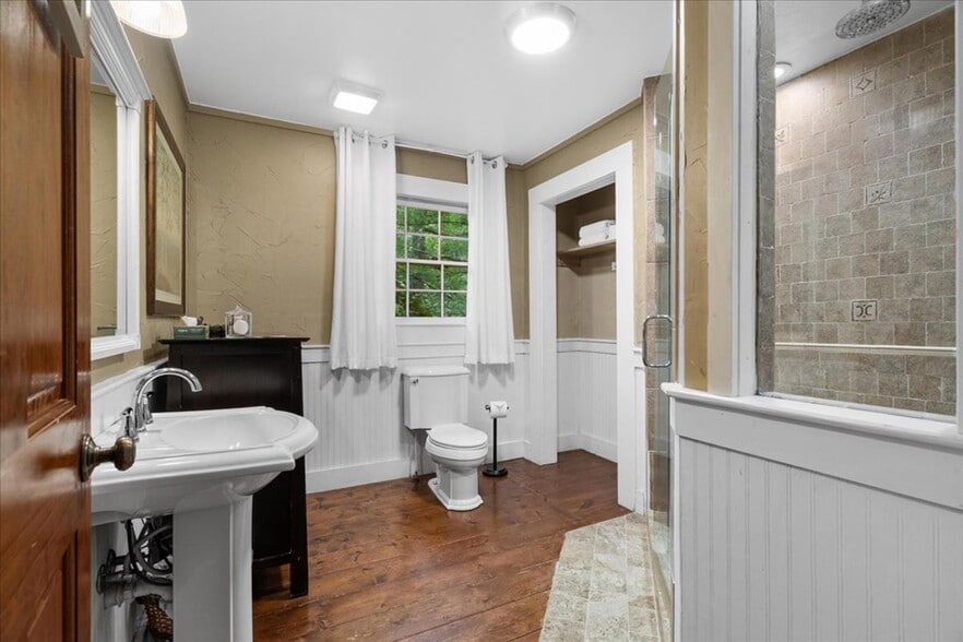 More Photos Of 9440 GA-52, Chatsworth Hospitality For Sale