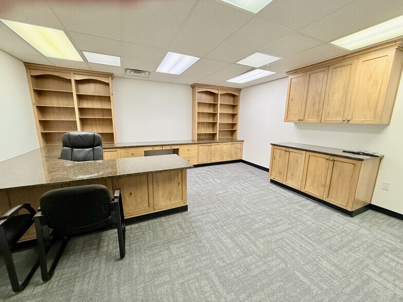 More Photos Of 526 N 400 W, North Salt Lake Office For Sale