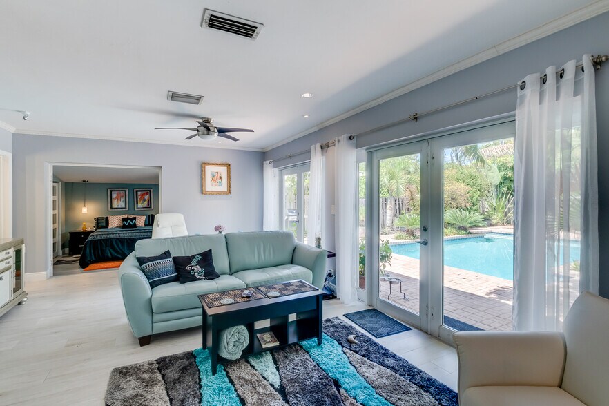 More Photos Of 1606 NE 15th Ave, Fort Lauderdale Specialty For Sale