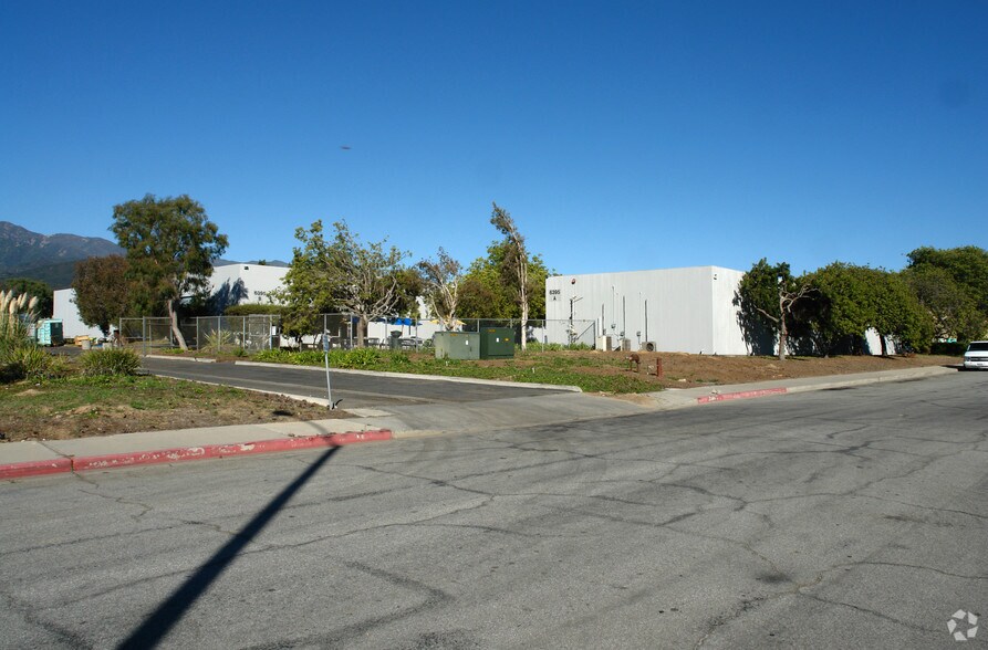 More Photos Of 6395 Cindy Ln, Carpinteria Manufacturing For Lease