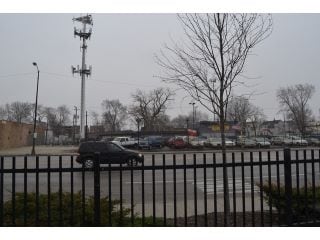 More Photos Of 1501 N Cicero Ave, Chicago Auto Dealership For Sale