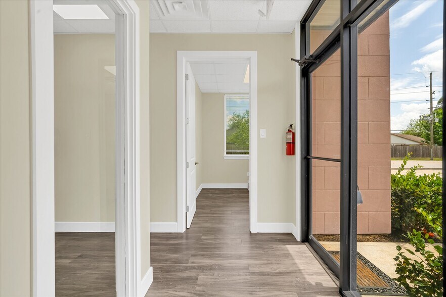 More Photos Of 3107 Elrod Rd, Katy Unknown For Lease