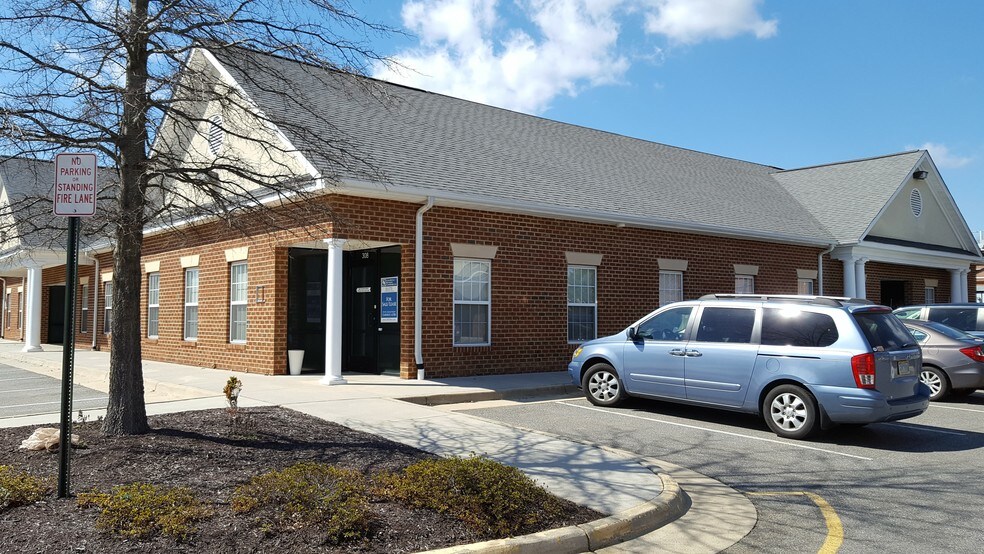 More Photos Of 10712 Ballantraye Dr, Fredericksburg Office For Lease