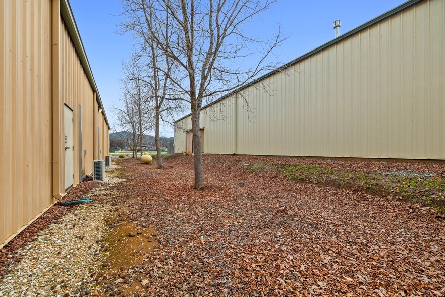 More Photos Of 18490 Striker Ct, Sonora Warehouse For Sale