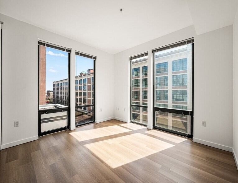 More Photos Of 121 Towne St, Stamford Apartments For Lease