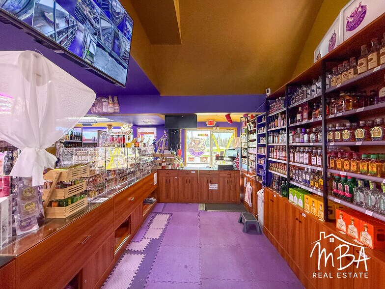 More Photos Of 1505 E Kansas Ave, Garden City Restaurant For Sale