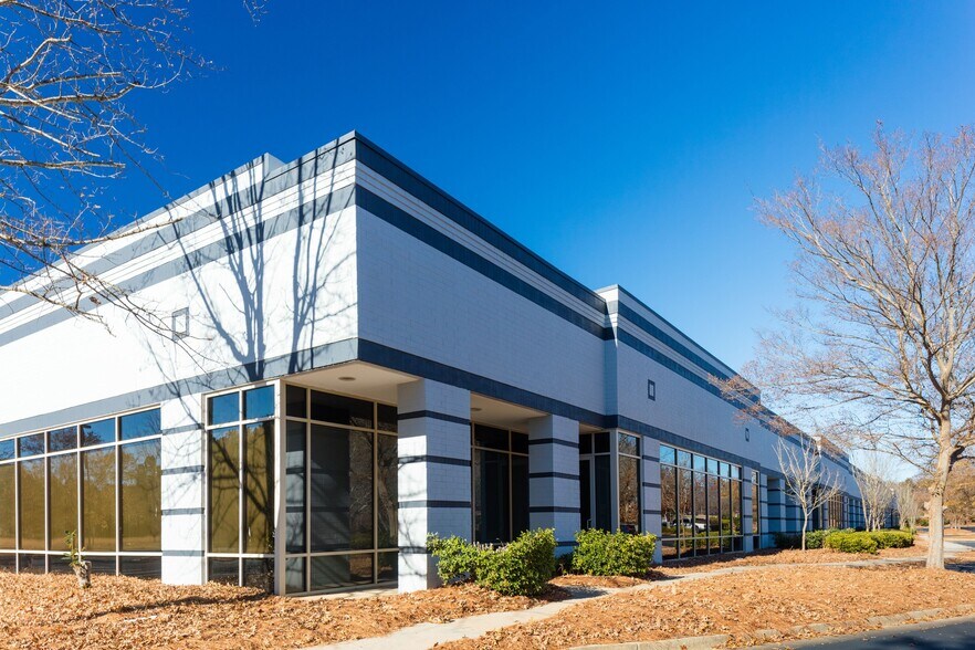 Primary Photo Of 1130 Hurricane Shoals Rd, Lawrenceville Medical For Lease