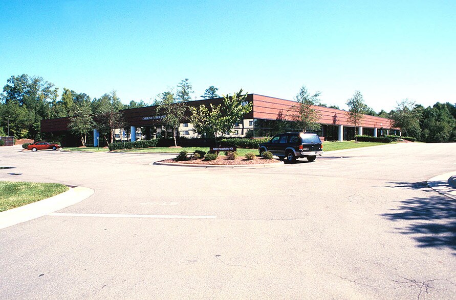 More Photos Of 2000 Aerial Center Pky, Morrisville Unknown For Lease